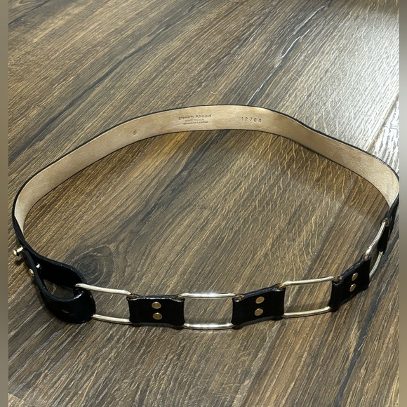 Streets Ahead black leather with gold tone hardware size small belt - Picture 1 of 7